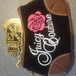 - Juicy couture wristlet